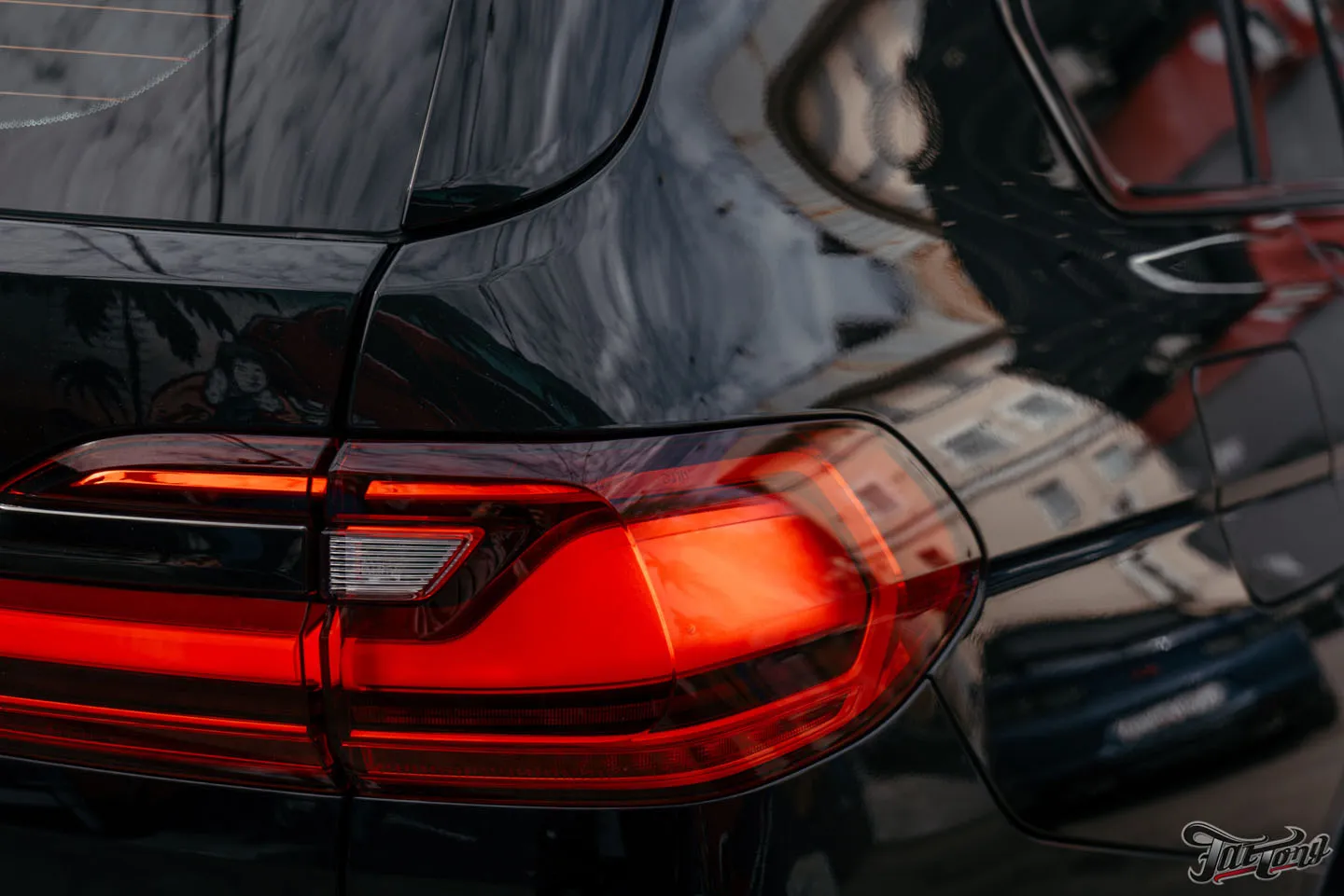 Полировка и керамика кузова, мойка подкапотного пространства и радиаторов, окрас насадок выхлопа для BMW X7